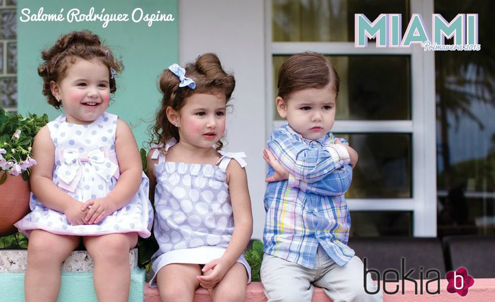 Salomé Rodríguez Ospina posando junto a dos niños más para la colección 'Miami' de EPK