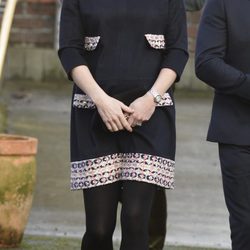 Kate Middleton con un vestido de Madderson