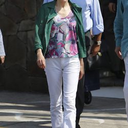 La Reina Letizia con un look casual en El Salvador