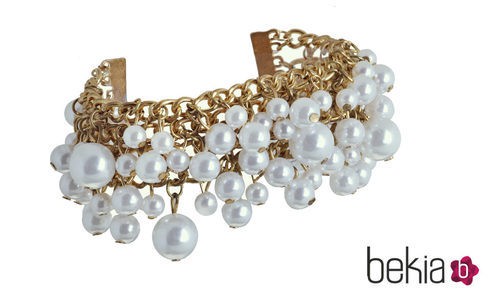 Brazalete con perlas de la colección 'White & Gold' de Claire's
