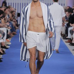 Batín y pantalón de pijama corto para hombre de la colección primavera/verano 2015 de Mirto
