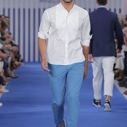 Camisa blanca y pantalón azul para hombre de la colección primavera/verano 2015 de Mirto