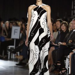 Vestido blanco y negro estampado de la colección de primavera/verano 2016 de Zac Posen en Nueva York Fashion Wee