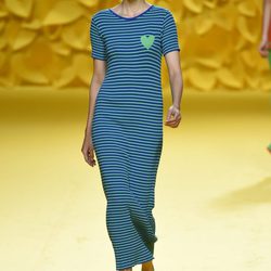 Vestido largo-midi azul y verde de Agatha Ruiz de la Prada para primavera/verano 2016 Madrid Fashion Week