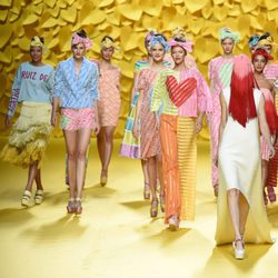 Desfile Agatha Ruiz de la Prada primavera/verano 2016 de la Madrid Fashion Week