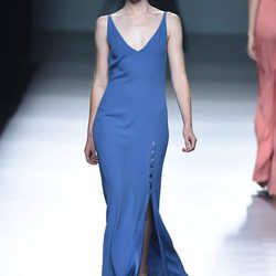 Vestido azul de Ángel Schlesser para primavera/verano 2015 en Madrid Fashion Week