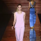 Conjunto rosa de Roberto Verino para primavera/verano 2016 en Madrid Fashion Week