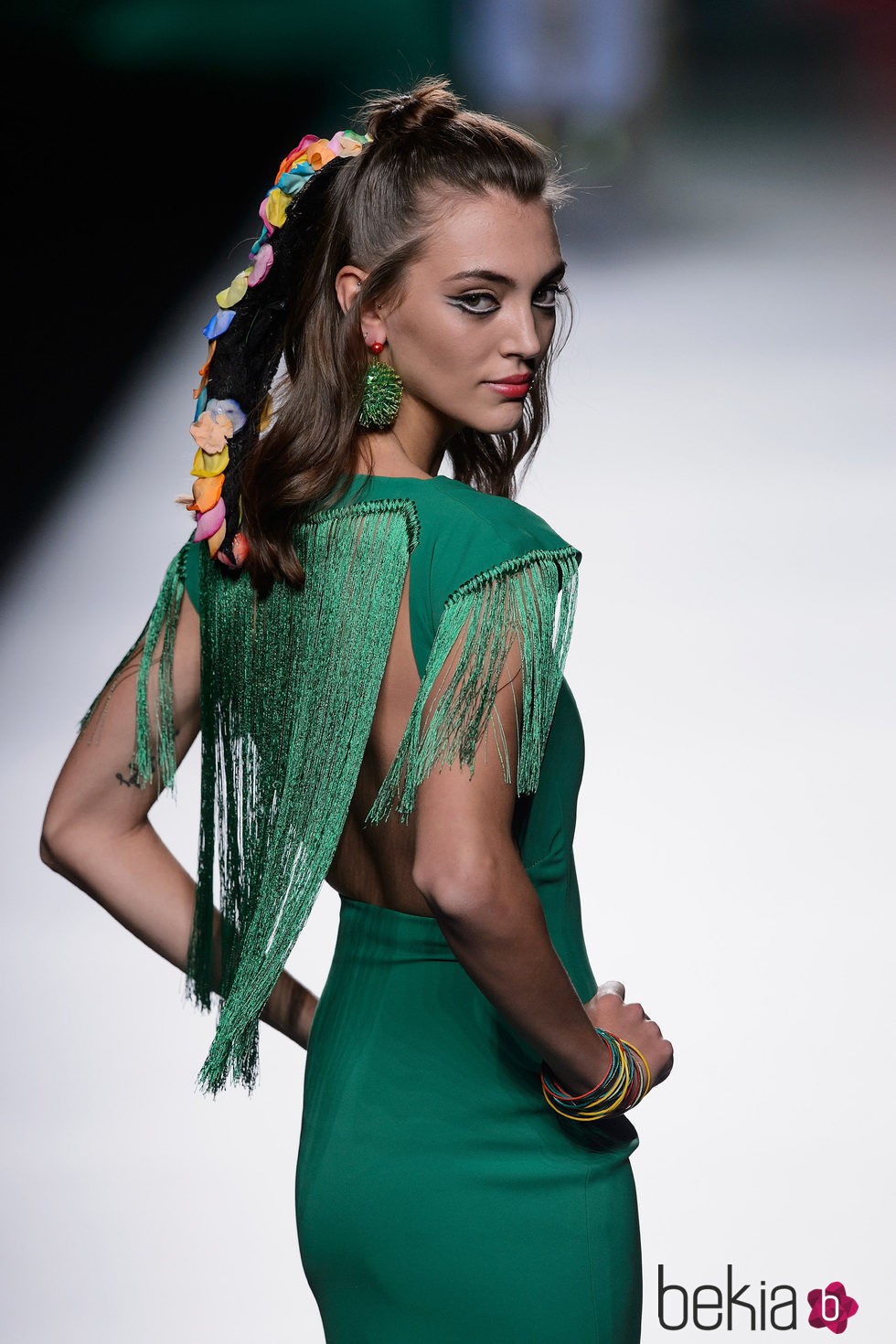 Vestido verde con flecos de Francis Montesinos para primavera/verano 2016 en Madrid Fashion Week