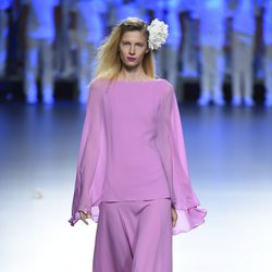 Vestido violeta de Duyos para primavera/verano 2015 en Madrid Fashion Week