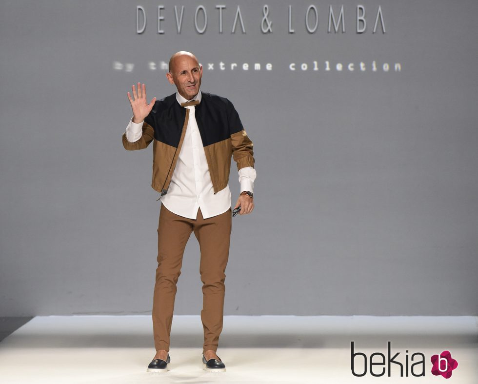 Modesto Lomba tras  presentar su nueva colección primavera/verano 2016 en la Madrid Fashion Week