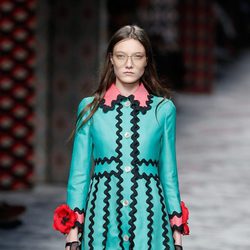 Vestido verde y negro de primavera/verano 2016 de Gucci en Milan Fashion Week