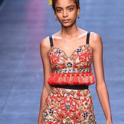 Top y pantalón corto de la colección primavera/verano 2016 de Dolce & Gabbana en Milan Fashion Week