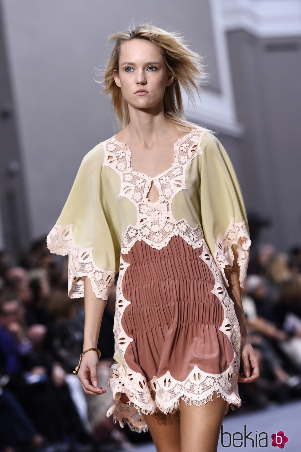 Vestido verde y marrón de la colección primavera/verano 2016 de Chloé en Paris Fashion Week