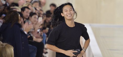 Alexander Wang en su último desfile como director creativo de Balenciaga