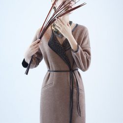 Abrigo marrón de la nueva colección otoño/invierno 2015/2016 de Van-Dos