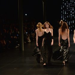 Colección primavera/verano 2016 Yves Saint Laurent Paris Fashion Week