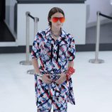 Jumpsuit de cuadros de la nueva colección de Chanel primavera/verano 2016 en París Fashion Week