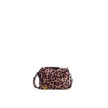 Bolso con print de leopardo de la colección cápsula de bolsos Carpisa de Penélope y Mónica Cruz
