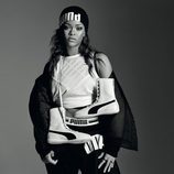 Rihanna imagen  del nuevo par de zapatillas Eskiva para Puma