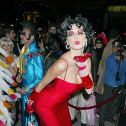Heidi Klum disfrazada de Betty Boop en su fiesta de Halloween 2002