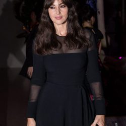 Monica Bellucci con vestido negro con transparencias en la James Bond Spectre Party en Londres