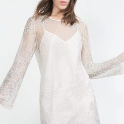 Vestido blanco con transparencias de la colección de Zara Evening
