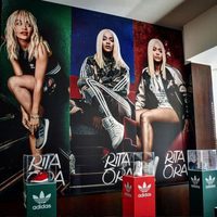 Modelos de calzado de Rita Ora para la nueva campaña para Adidas