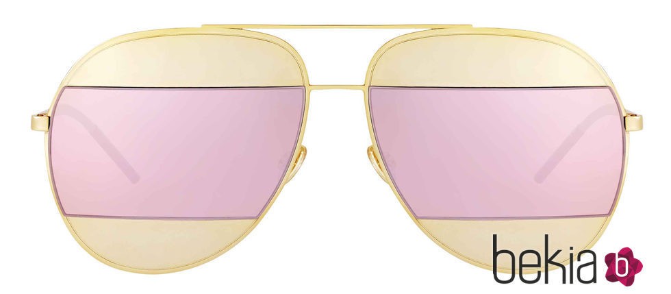 Gafas con montura dorada y cristal rosa de Dior