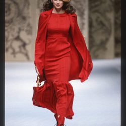 Cindy Crawford en el desfile de Chanel en la Paris Fashion Week Primavera/Verano 1993-1994