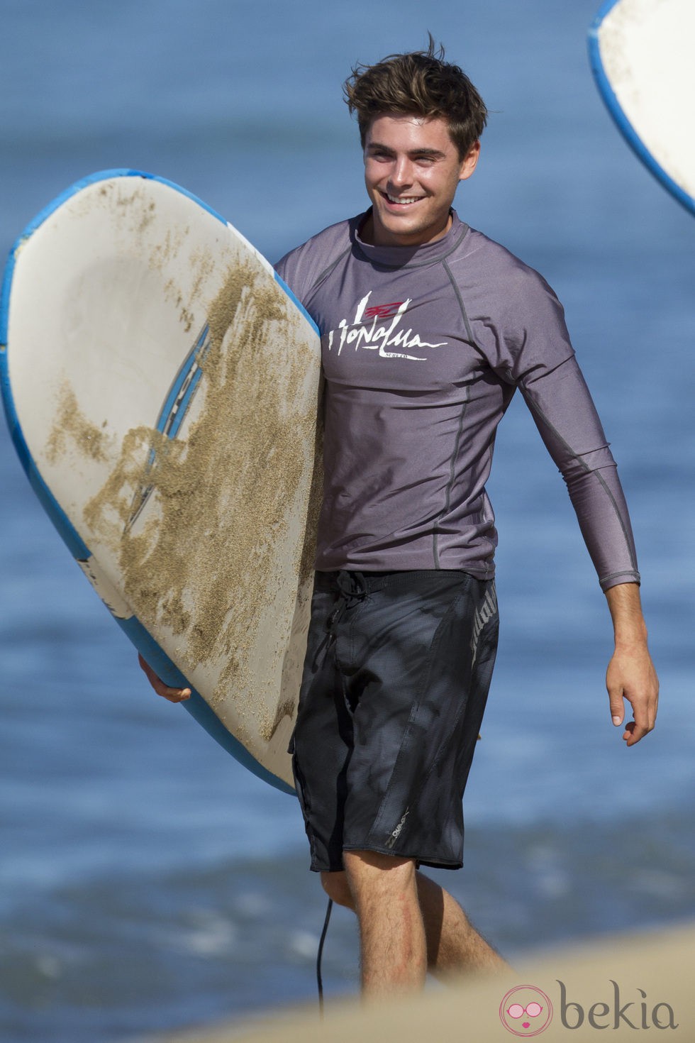 Zac Efron, de surfista