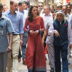 Kate Middleton con vestido boho en el día 3 de su visita oficial a la India y Bhutan