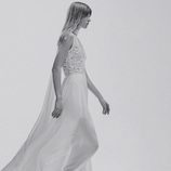 Vestido de novia con top bordado y falda vaporosa de la Colección Bridal 2017 de Elie Saab