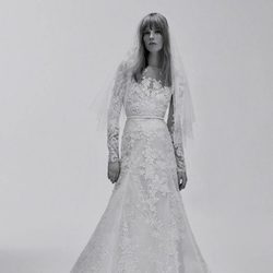Vestido de novia con encaje floral de la Colección Bridal 2017 de Elie Saab