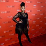 Nicki minaj con vestido corto de encajes trasnparentes en la fiesta de la revista time