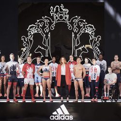 Stella McCartney presenta el diseño del equipo deportivo olímpico británico Rio 2016