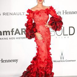Katy Perry con un vestido de Marchesa en la Gala amfAR de Cannes 2016