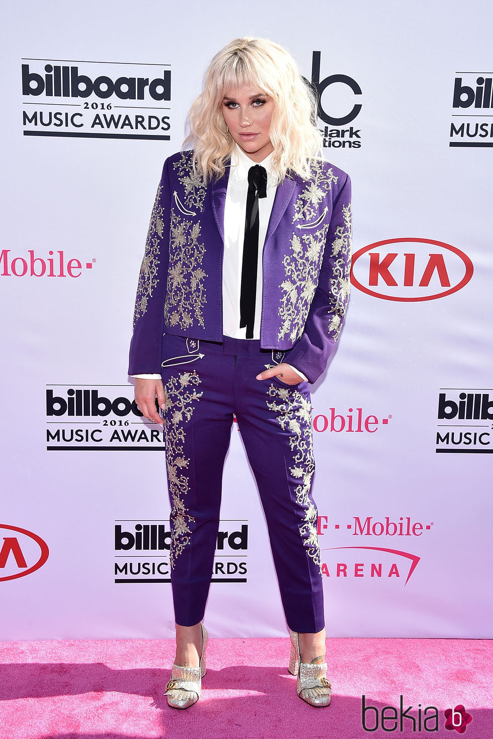 Kesha en la alfombra roja de los Premios Billboard 2016