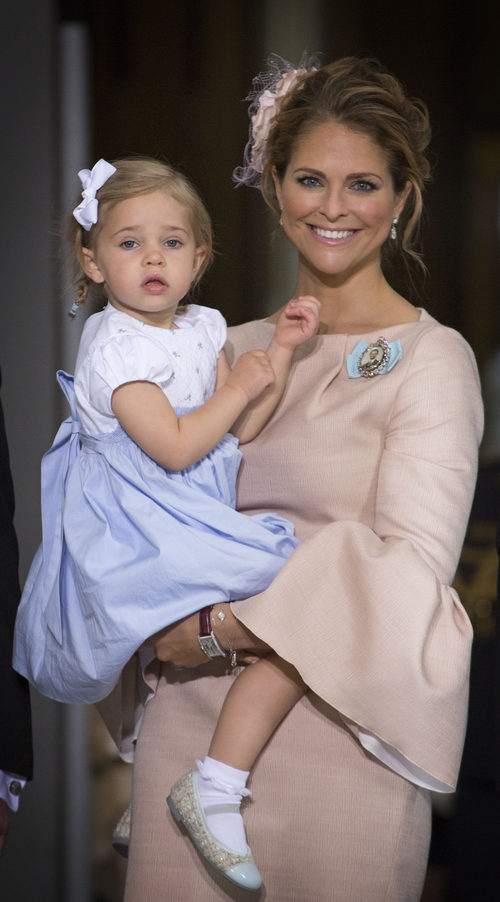 La Princesa Magdalena de Suecia con su hija Leonor de Suecia calzando unas Pretty Ballerinas