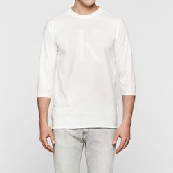 Camisa blanca manga larga de la colección White Series Collection de Calvin Klein