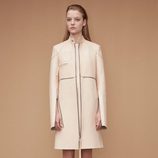 Diseño conjunto corto para la nueva colección femenina Pre-Spring 2017 de Calvin Klein