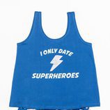 Pijama con insignia de 'Superhéroes' para la nueva colección 'Woder woman' de Women'secret