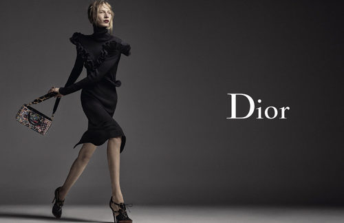 Julia Nobis se transforma en la imagen de la nueva colección de otoño/invierno de Dior