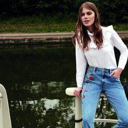 Jeans bordado floral y camisa con volantes de la nueva colección de otoño/invierno 2016 de Primark