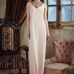 Vestido largo en tono nude de la nueva colección otoño-invierno 2016/2017 de Dolores Promesas Heaven