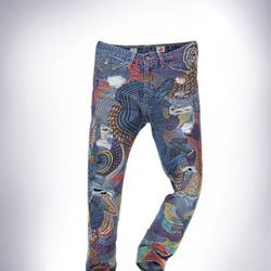 Pantalones donados por Emma Watson para 'Jeans for refugees'