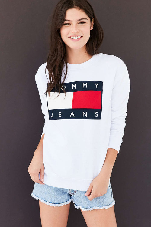 Sudadera de Tommy Jeans para Urban Outfitters
