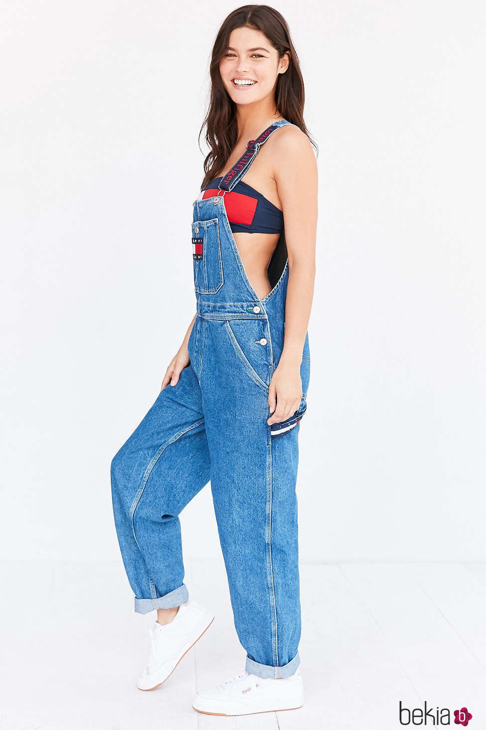 Peto largo de Tommy Jeans para Urban Outfitters