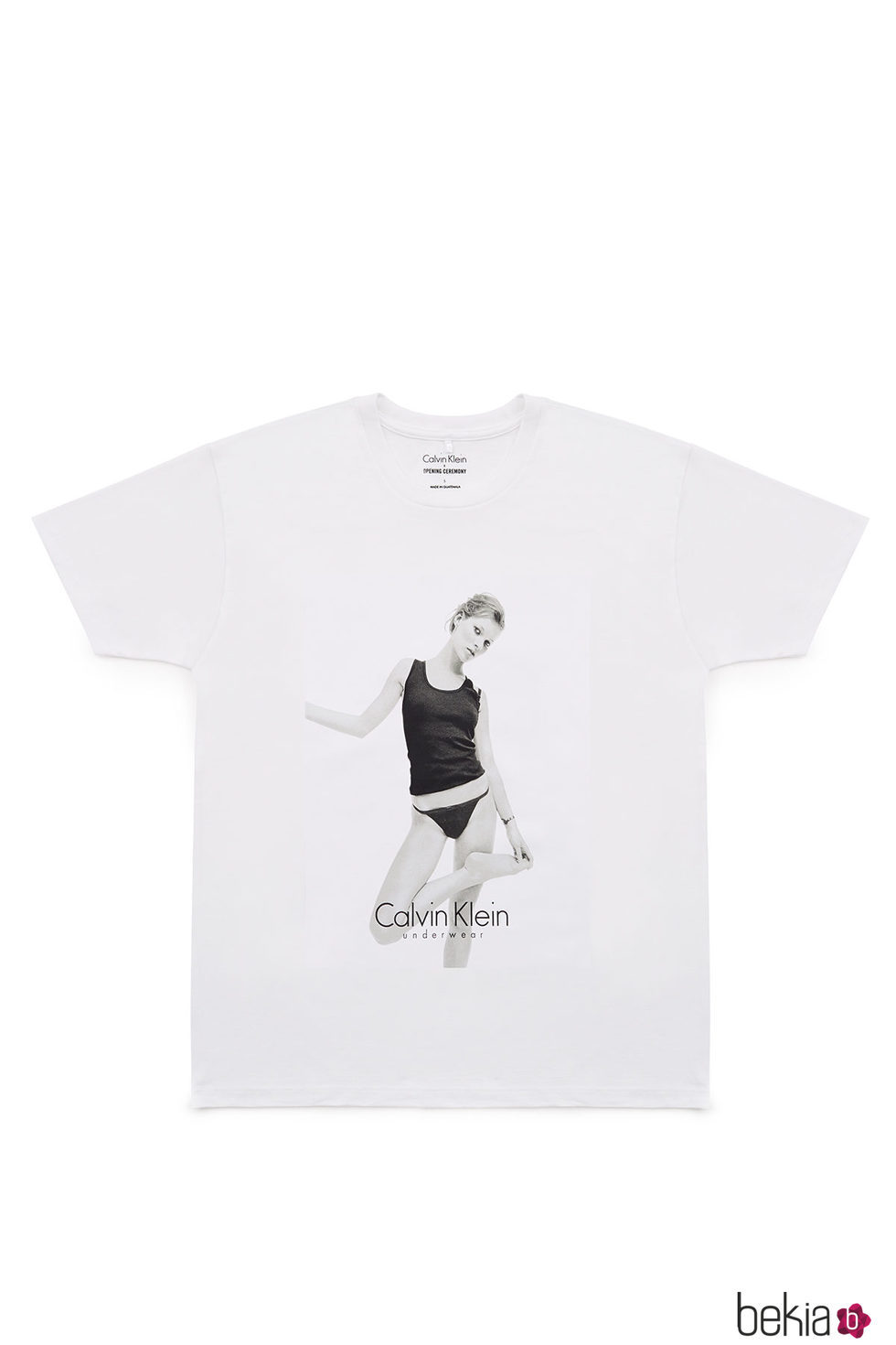 Camiseta solidaria de Kate Moss para Calvin Klein y Opening Ceremony