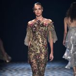 Vestido con volantes de Marchesa primavera/verano 2017 en la Semana de la Moda de Nueva York