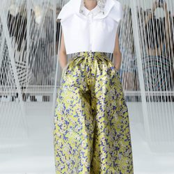Pantalones anchos de Delpozo primavera/verano 2017 en la Semana de la Moda de Nueva York
